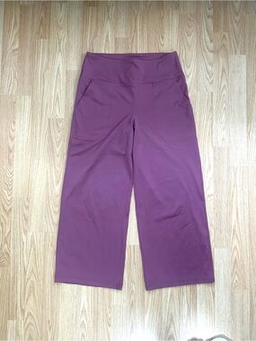 Wide-Leg High-Rise Pants in Dark Dusty Rose